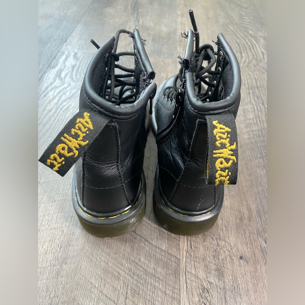 DR. MARTENS Leather Girls Boots - Picture 6 of 7